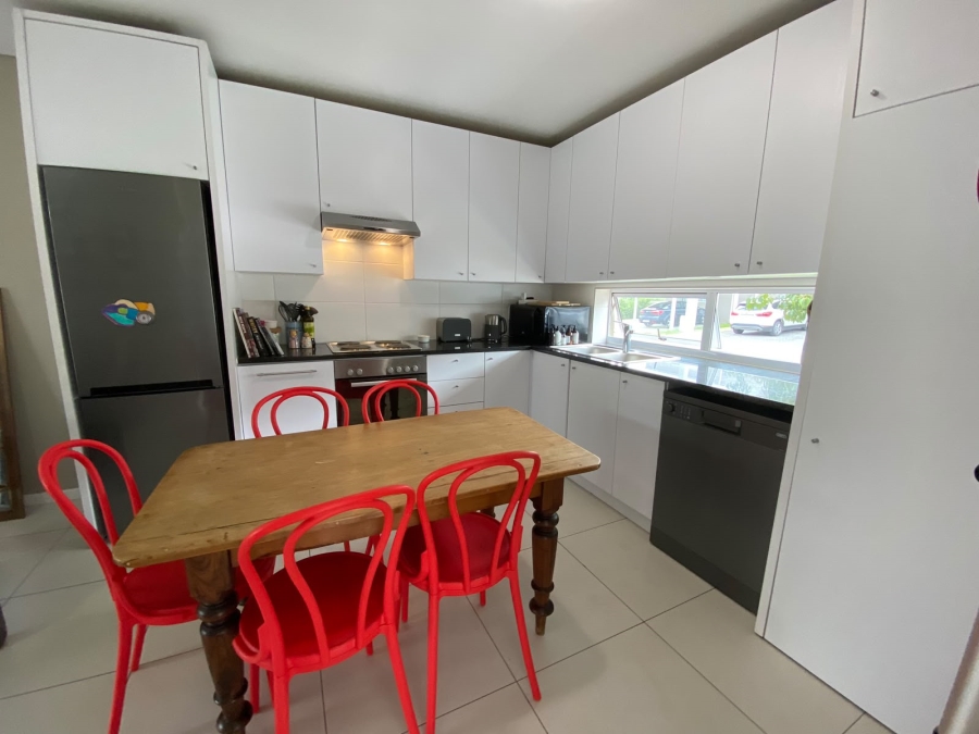To Let 3 Bedroom Property for Rent in Somerset Lakes Western Cape